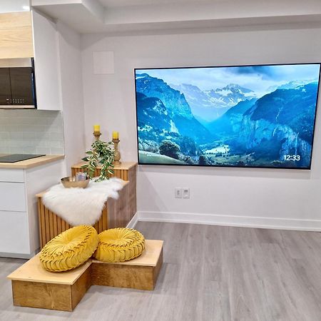Independent Basement Studio Suite 渥太華 外观 照片